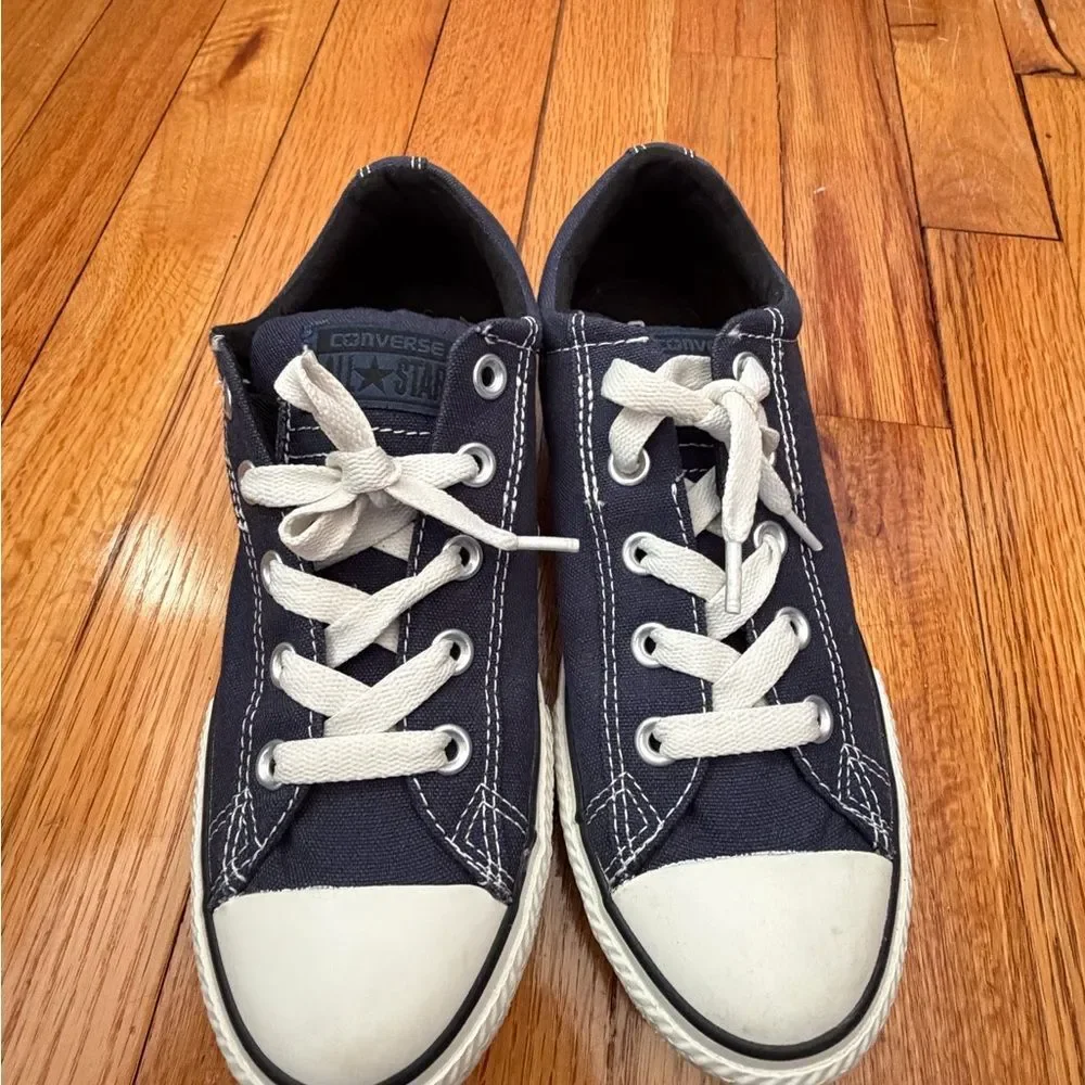 Converse Kids Sneakers in Dark Blue and White
